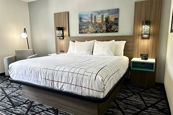 La Quinta Inn & Suites Roswell GA - After Renovation