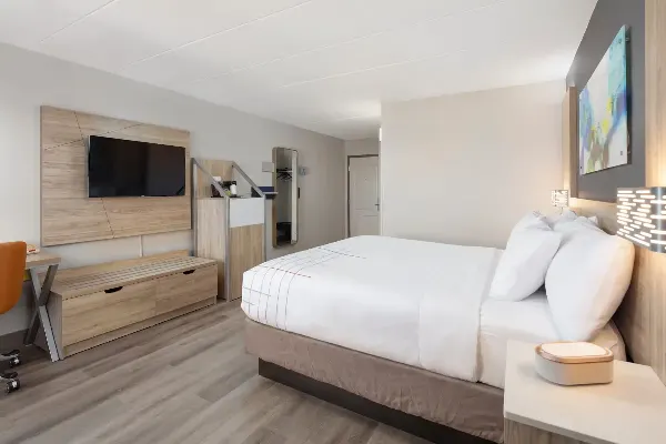 Approved Casegoods - La Quinta Inn & Suites, Lexington Park, Patuxent, California
