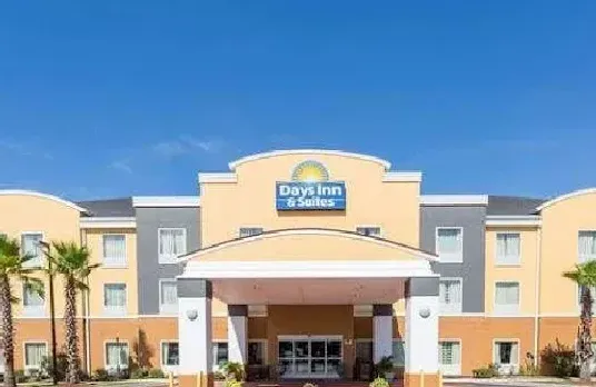 Days Inn & Suites Savannah North I-95, Port Wentworth