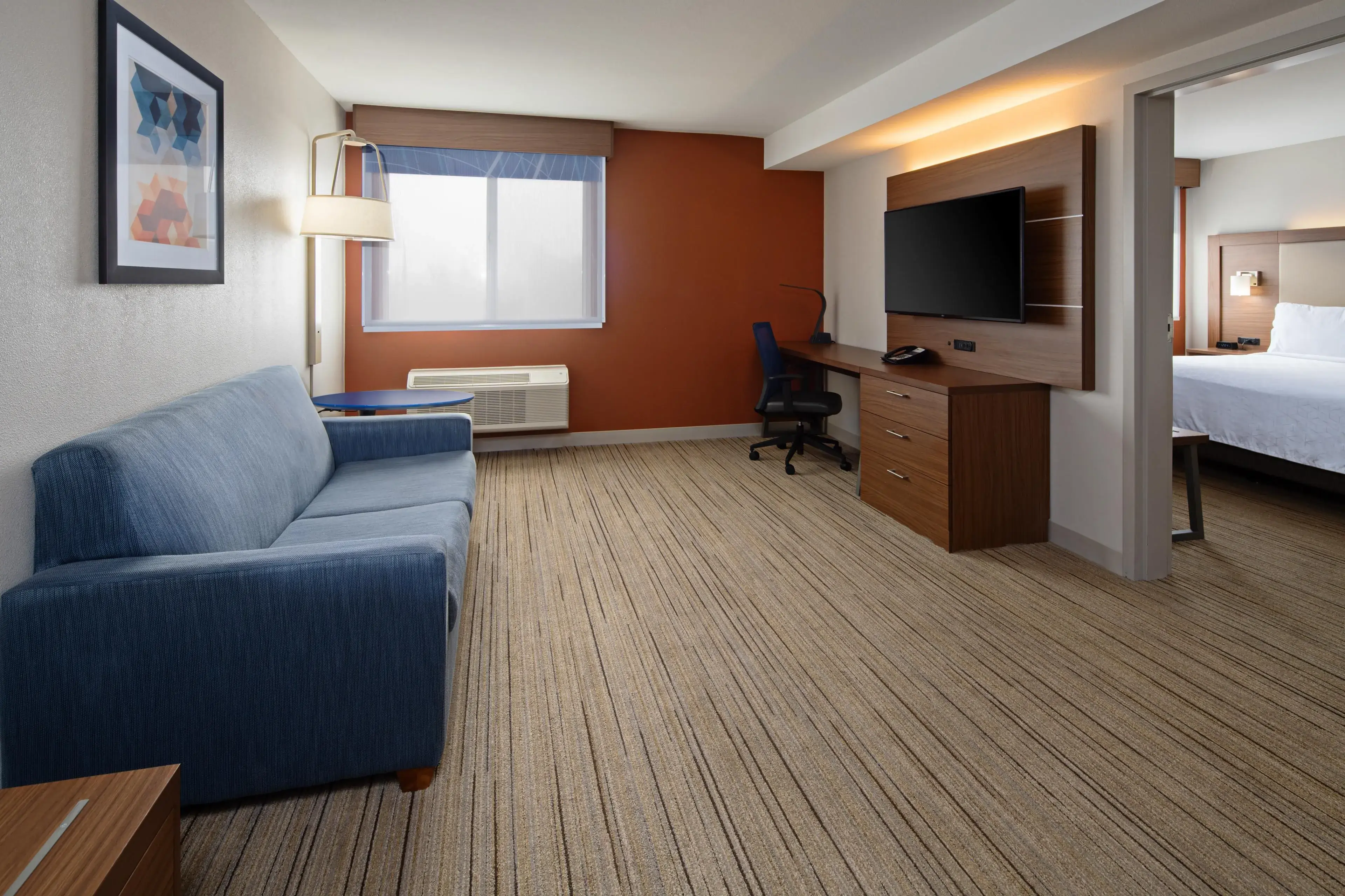 Holiday Inn Express & Suites, SeaTac, WA
