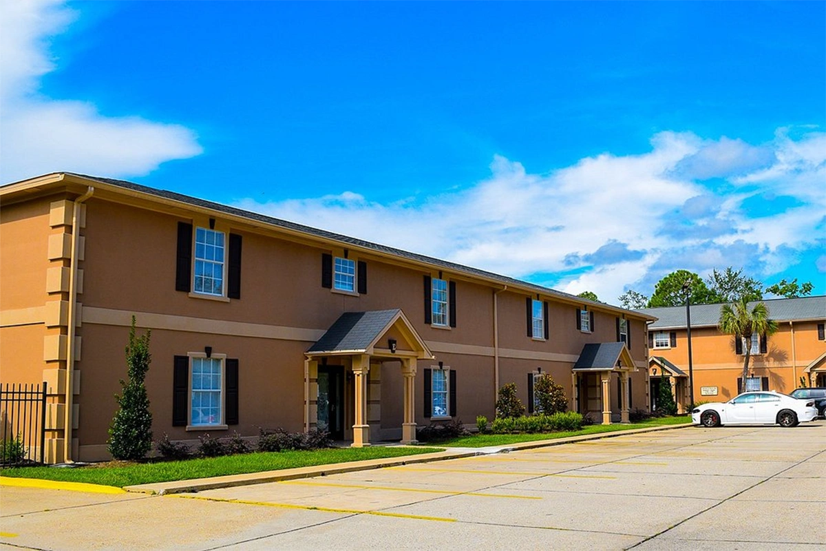 Beaujolais Villas, D'Iberville, MS