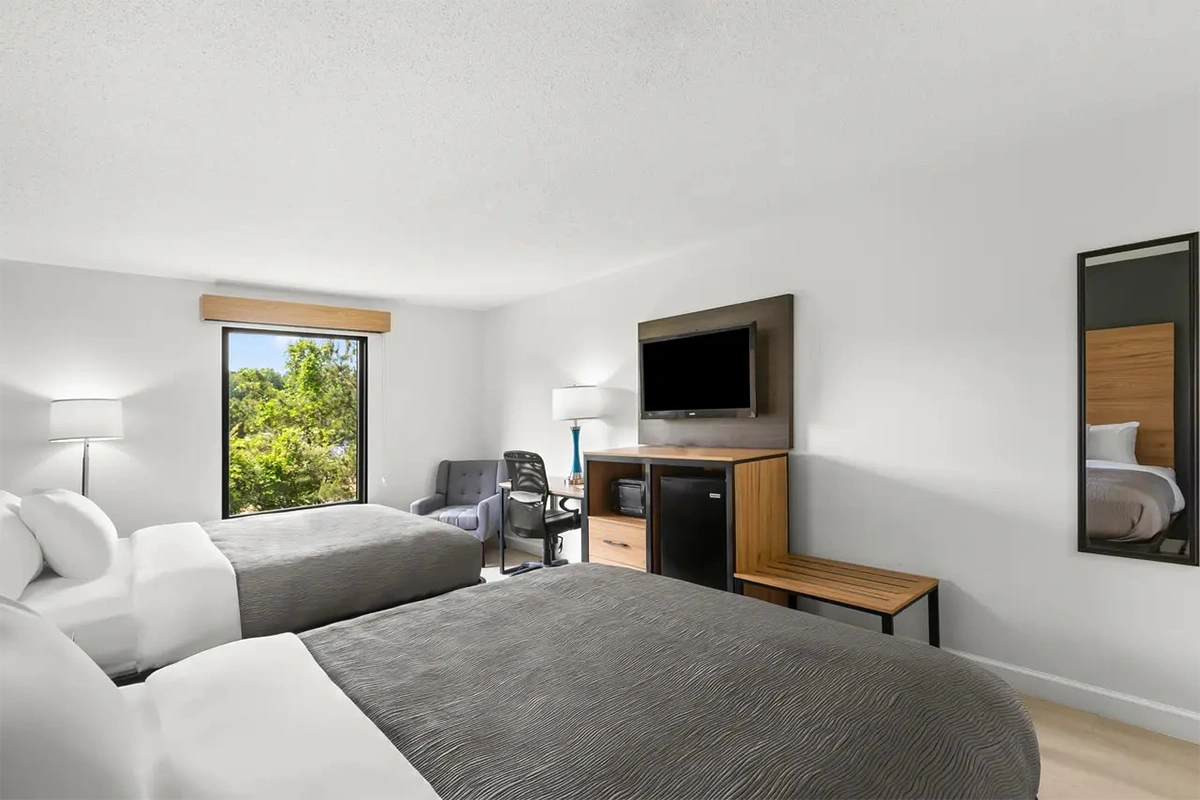 Quality Inn Tallapoosa Furniture