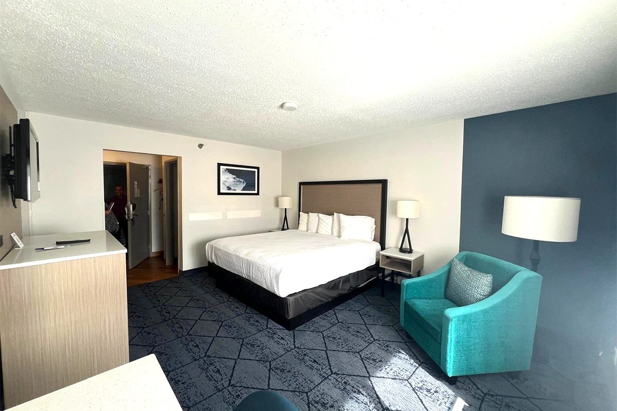 Baymont by Wyndham Columbia Missouri single bed