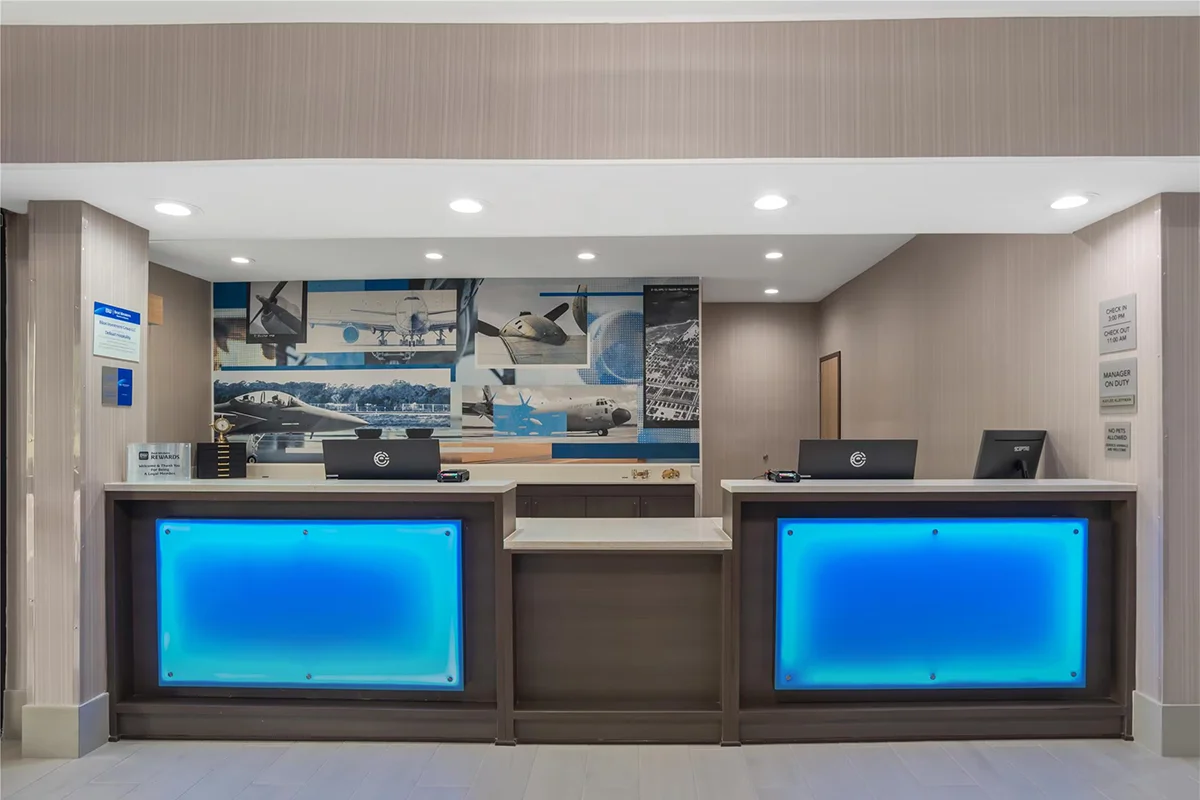 Best-Western-Plus-D'Iberville hotel furniture