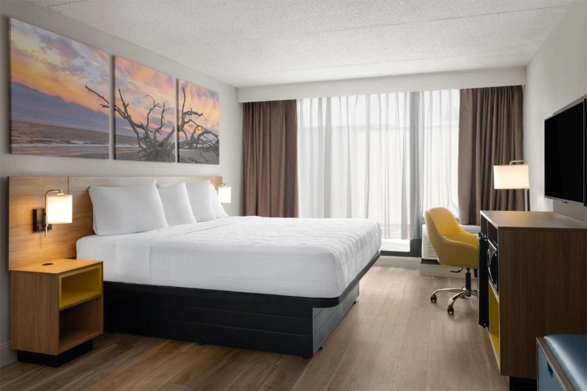 Days Hotel by Wyndham Williamsburg I-64 furniture