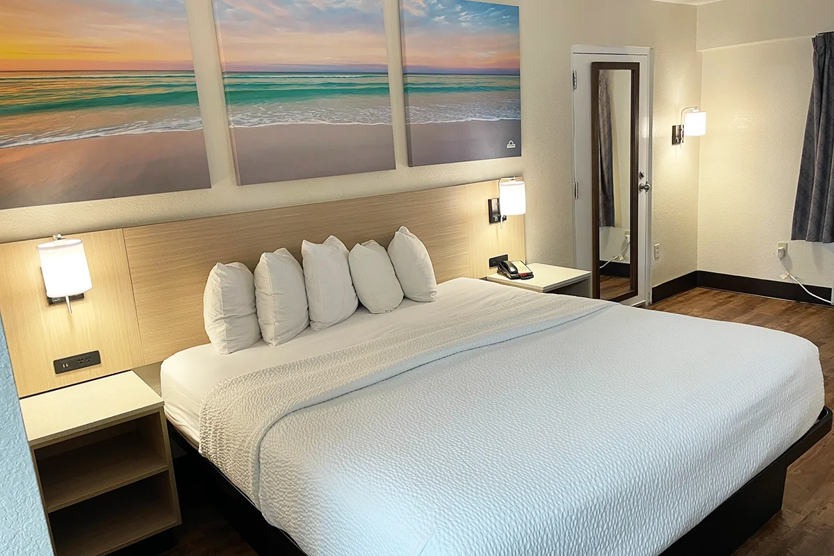 Days-Inn-&-Suites-by-Wyndham-Navarre hotel furniture
