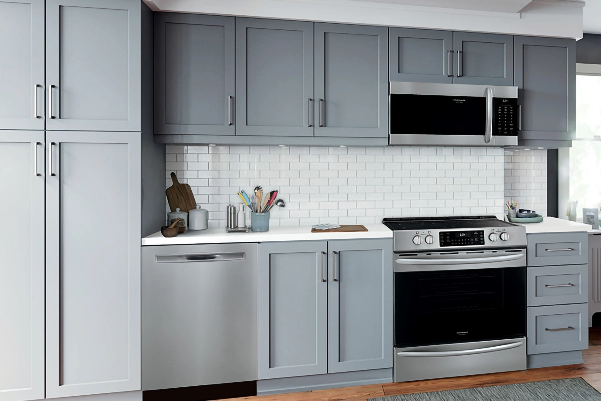 Modern straight-line kitchen cabinet featuring a seamless horizontal layout and a clean-lined, handle-free facade