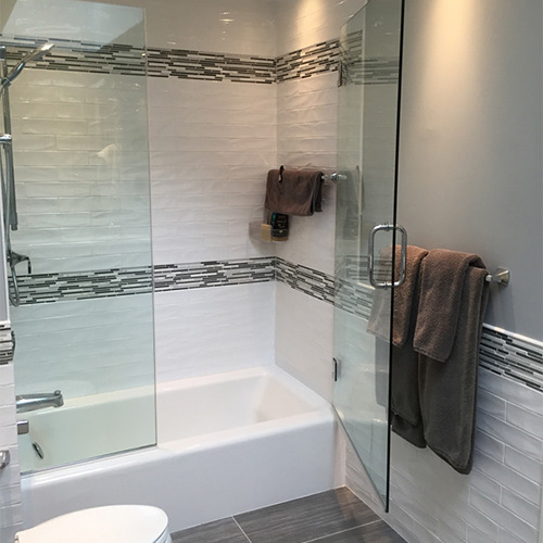 Buy quartz tub surround with sliding glass door design