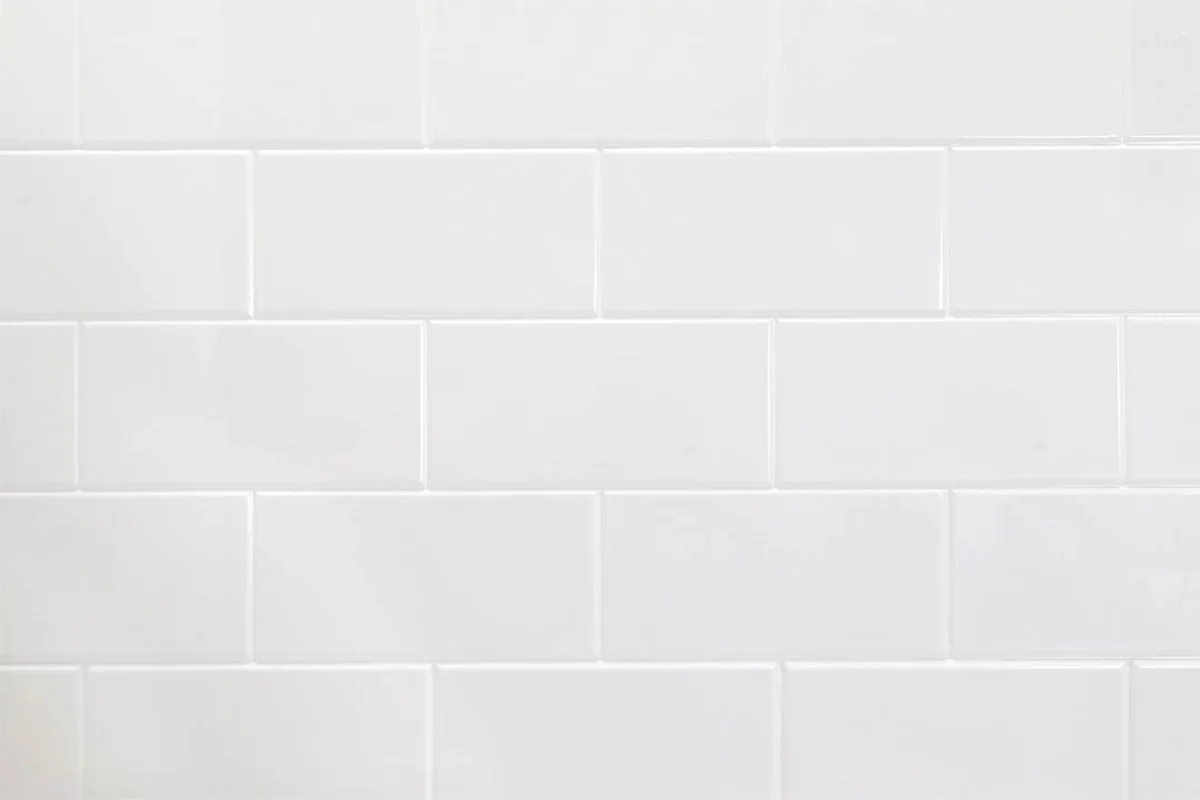 Modern brick-layout panel featuring an engineered solid-surface construction and a classic running-bond pattern that grounds contemporary interior spaces